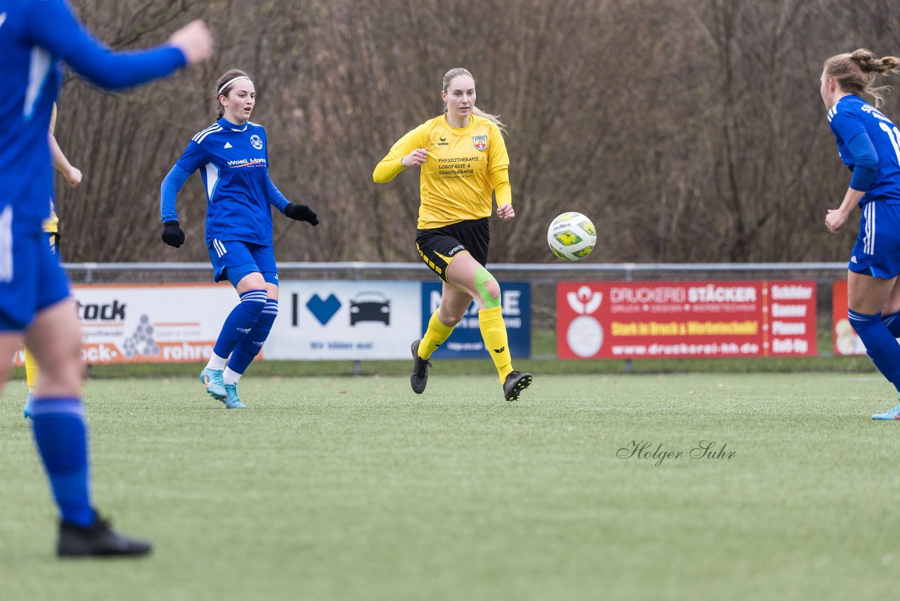 Bild 217 - F SSC Hagen Ahrensburg - SV Frisia Risum-Lindholm : Ergebnis: 1:2